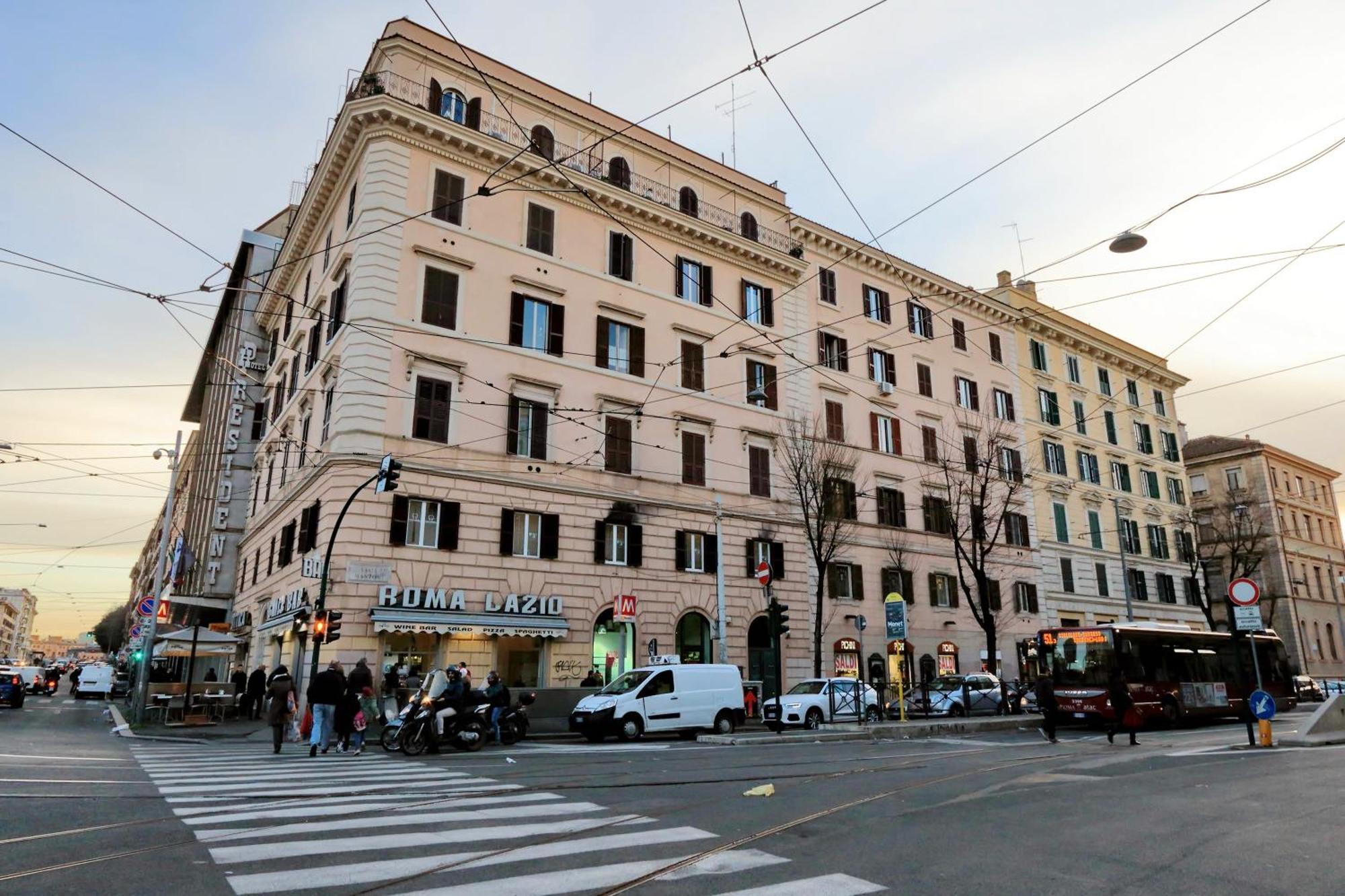 Deza Cozy Place Manzoni Roma Exterior foto